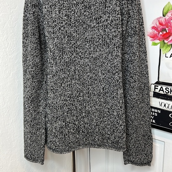 Theory Oversized 100% Cashmere Turtleneck Size S - Picture 7 of 9